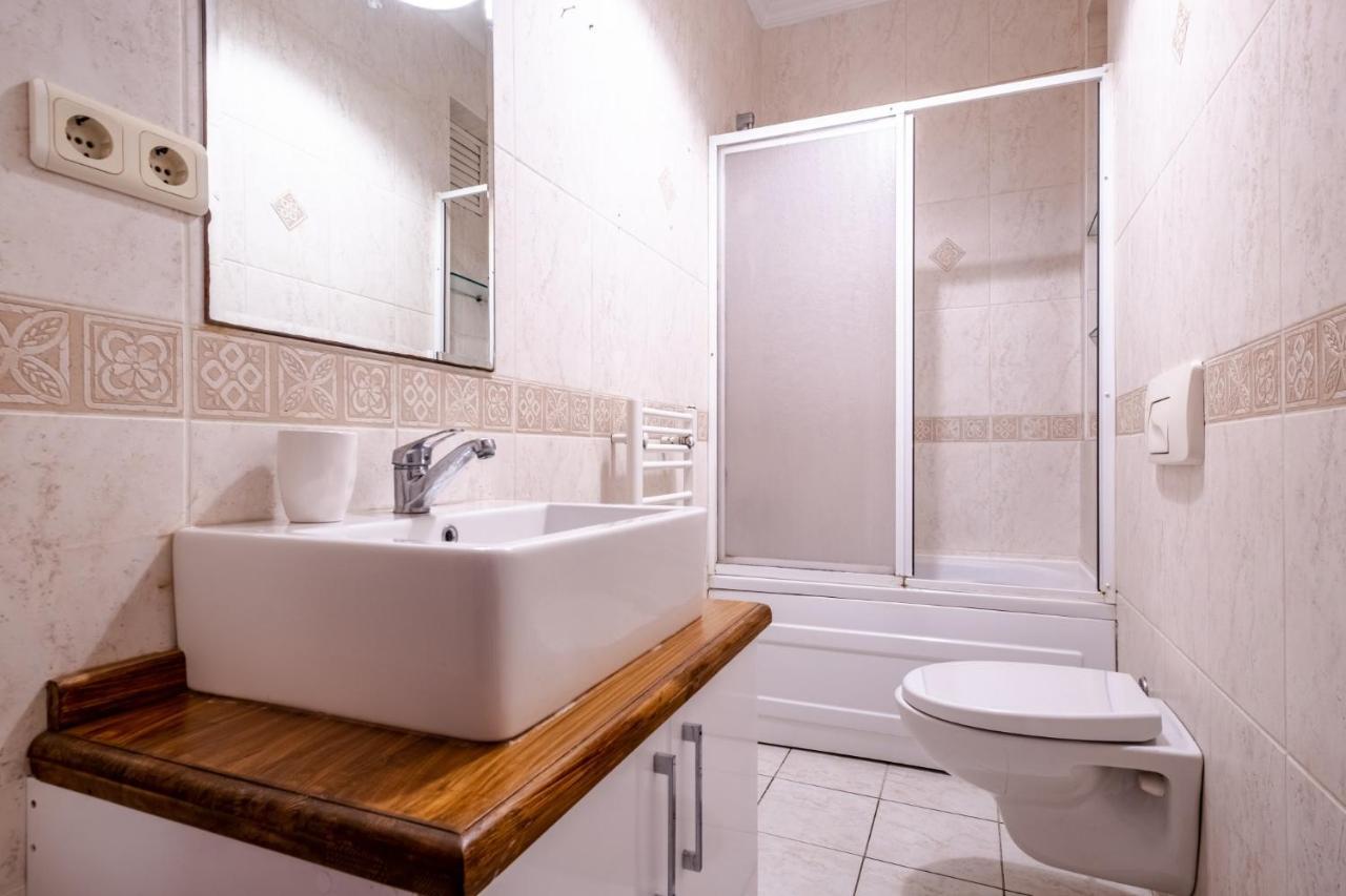 Centrally Located Apartment With Balcony In Sisli Istambul Exterior foto